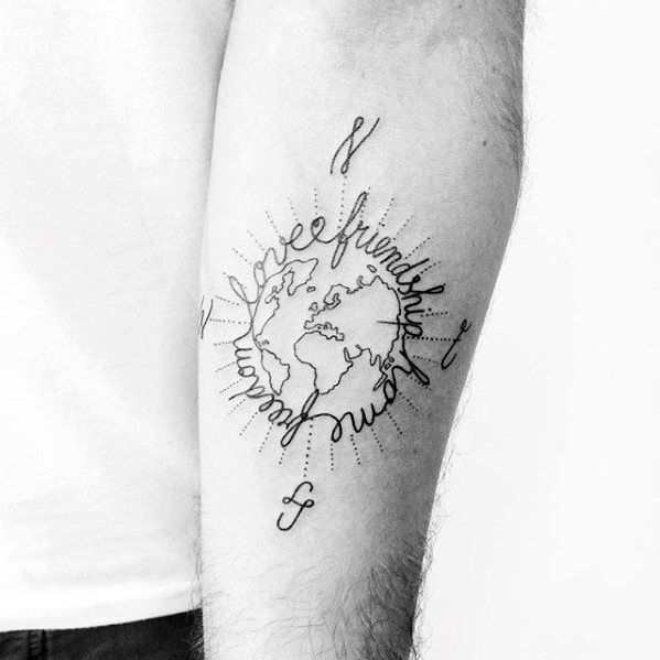 tatuaje pequeno perfecto para hombre 09