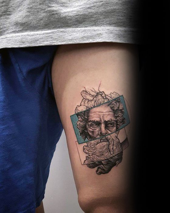 tatuaje pequeno perfecto para hombre 10