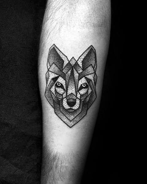 tatuaje pequeno perfecto para hombre 36