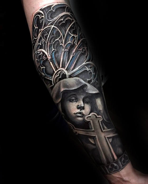 tatuaje preciosa cruz para hombre 06