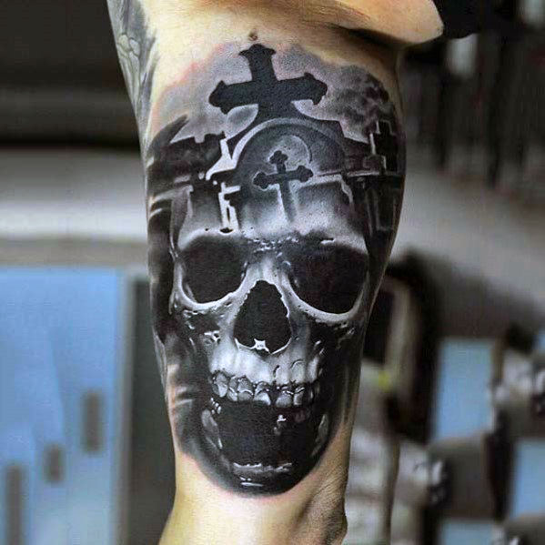 tatuaje preciosa cruz para hombre 14