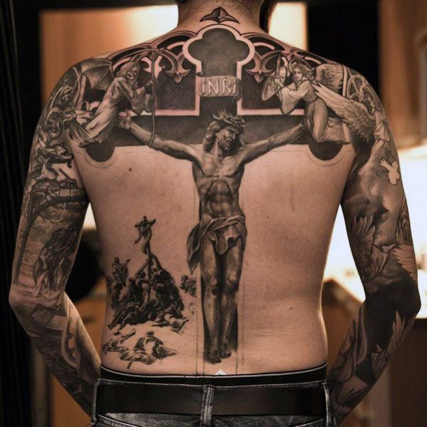 tatuaje preciosa cruz para hombre 45