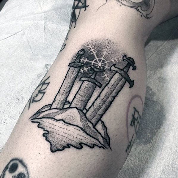 tatuaje precioso pequeno para hombre 08
