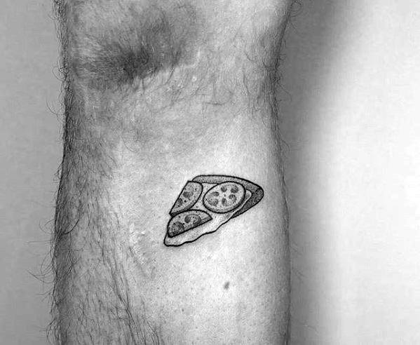 tatuaje precioso pequeno para hombre 14