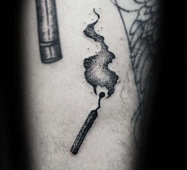 tatuaje precioso pequeno para hombre 26