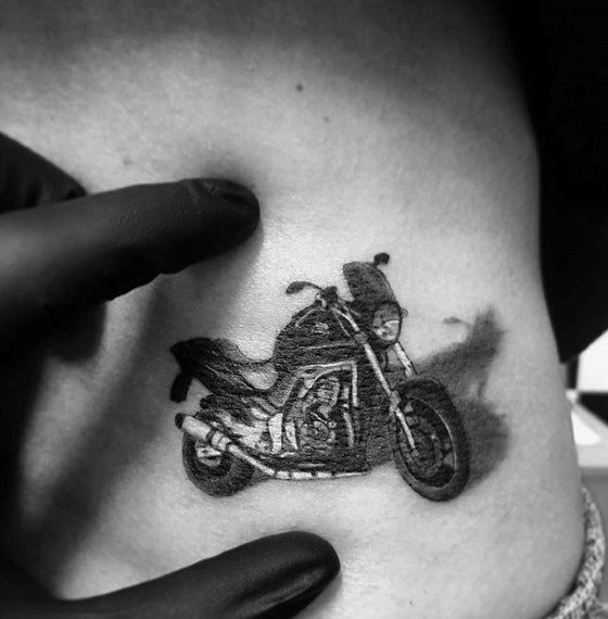 tatuaje precioso pequeno para hombre 29
