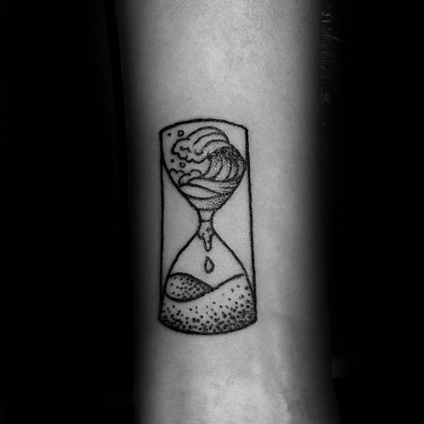tatuaje simple antebrazo para hombre 14