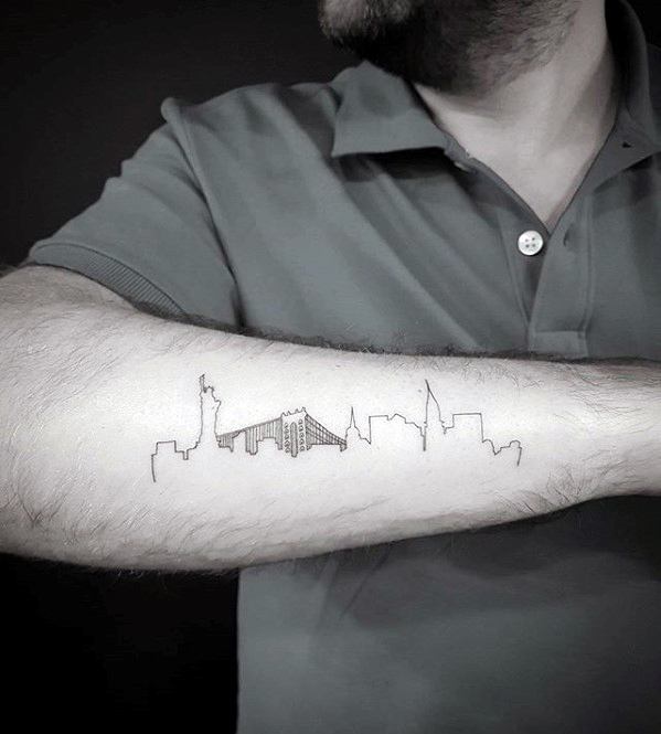 tatuaje simple antebrazo para hombre 27