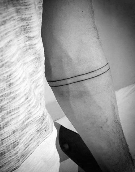 tatuaje simple antebrazo para hombre 45