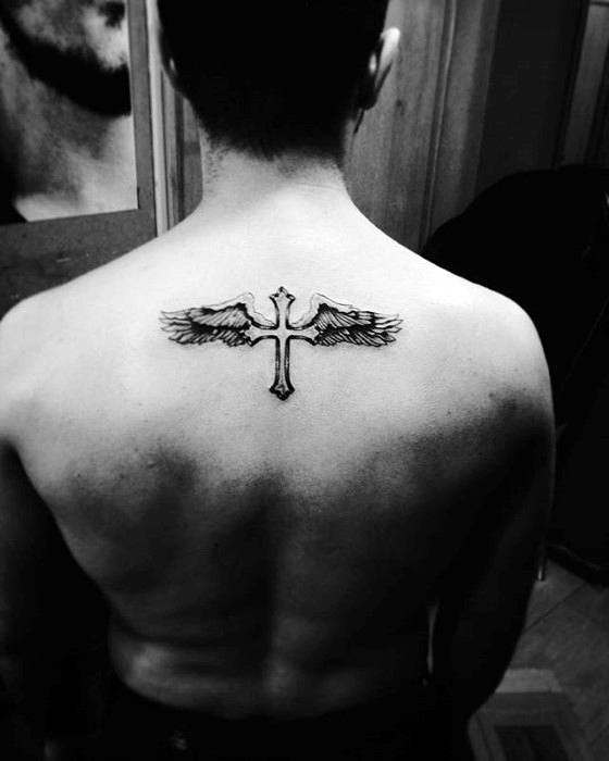 tatuaje simple cristiano para hombre 17