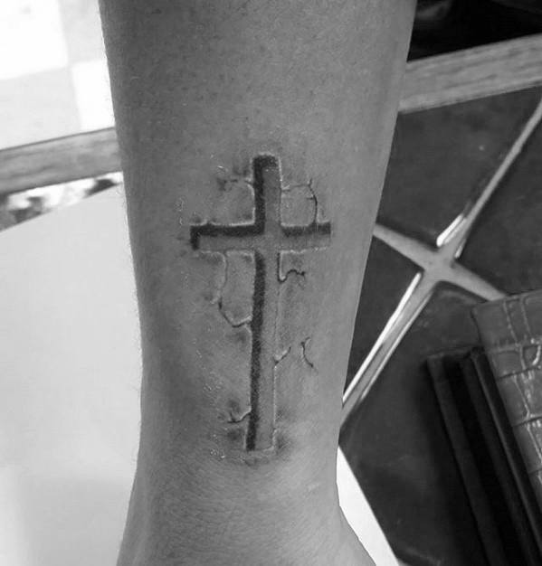 tatuaje simple cristiano para hombre 22