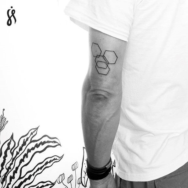 tatuaje simple para chico 03