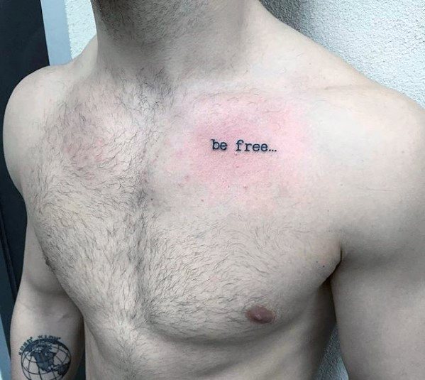 tatuaje simple pecho para hombre 13