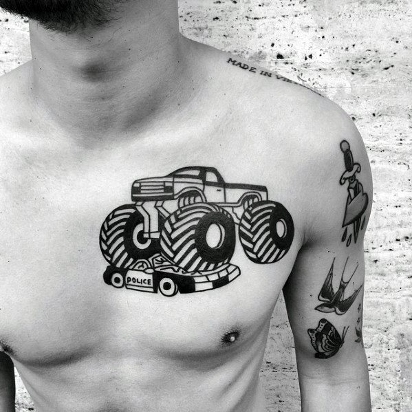 tatuaje simple pecho para hombre 16