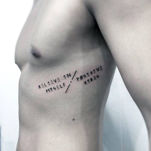 tatuaje simple pecho para hombre 24