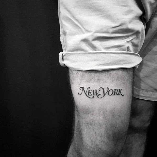 tatuaje simple pierna para hombre 22