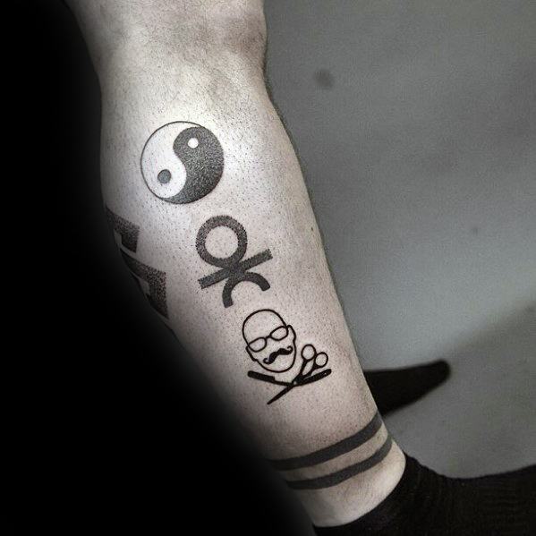tatuaje simple pierna para hombre 37