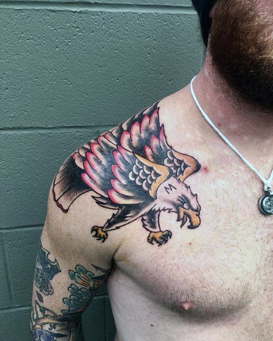 tatuaje tradicional pajaro para hombre 20