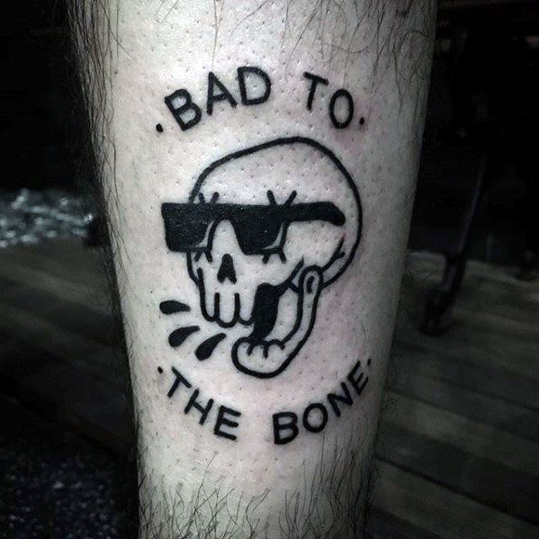 tatuaje tradicional simple para hombre 10