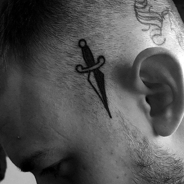 tatuaje tradicional simple para hombre 22