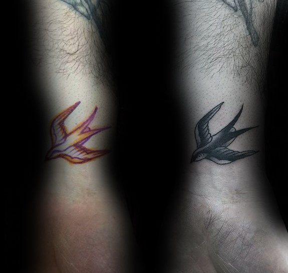 tatuaje tradicional simple para hombre 42
