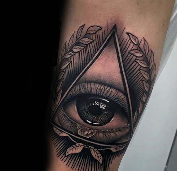 bonito tatuaje para hombre 02