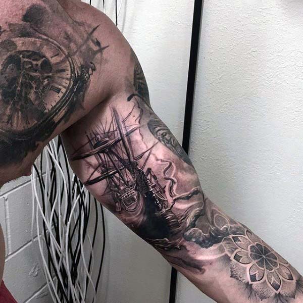 bonito tatuaje para hombre 21