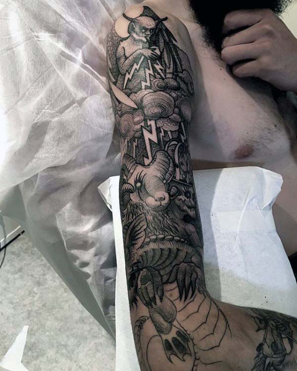 bonito tatuaje para hombre 22