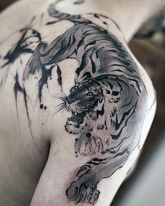 bonito tatuaje para hombre 43