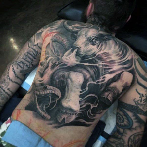 buen tatuaje para chico 82
