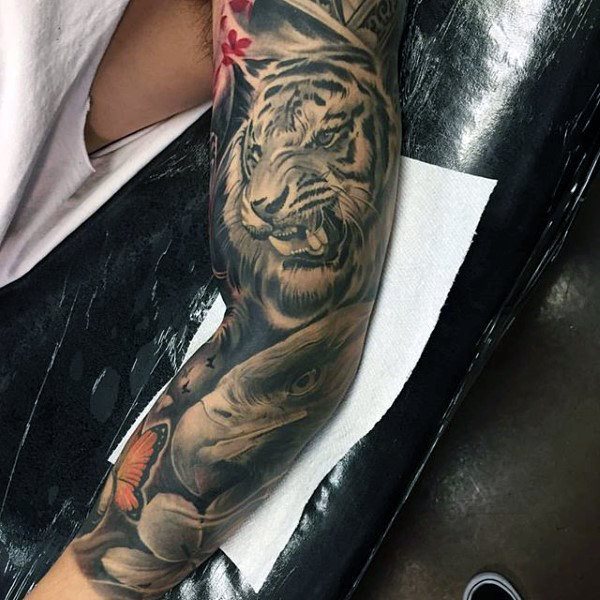 buen tatuaje para chico 87