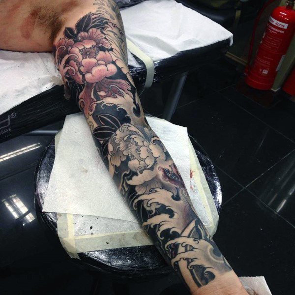 buen tatuaje para hombre 69
