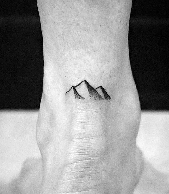 buen tatuaje y simple para hombre 37