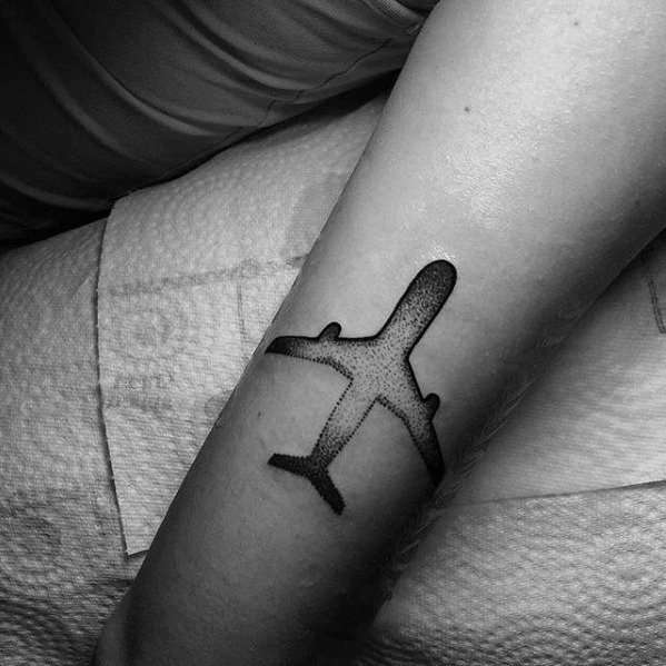 pequeno tatuaje creativo para hombre 07