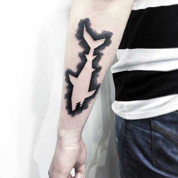 pequeno tatuaje creativo para hombre 12