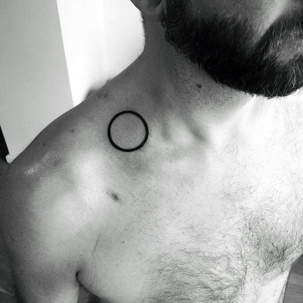 pequeno tatuaje creativo para hombre 30