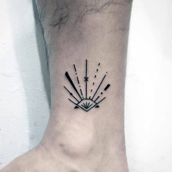 pequeno tatuaje creativo para hombre 40