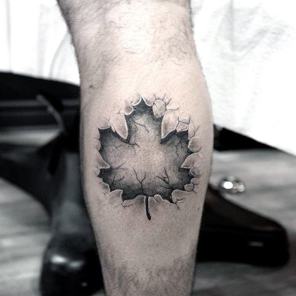 pequeno tatuaje detallado para hombre 09