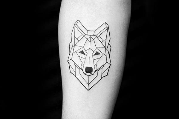 pequeno tatuaje geometrico para hombre 07
