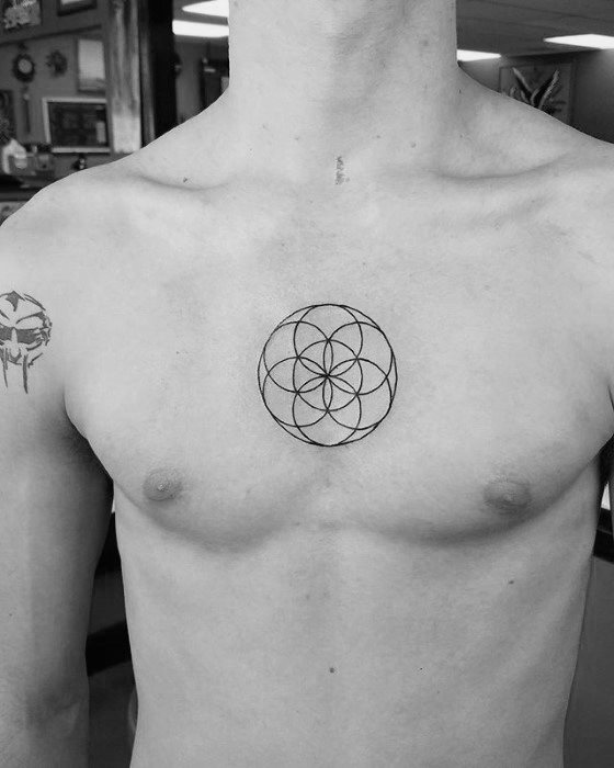 pequeno tatuaje geometrico para hombre 12