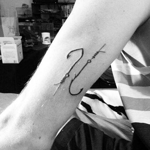 pequeno tatuaje masculino 32