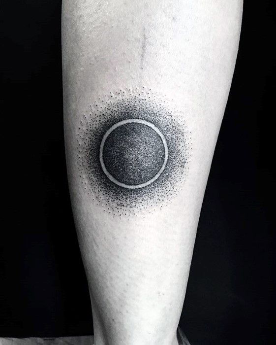 pequeno tatuaje masculino 37
