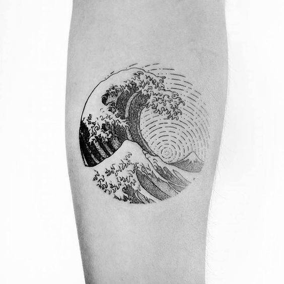 pequeno y unico tatuaje para hombre 14