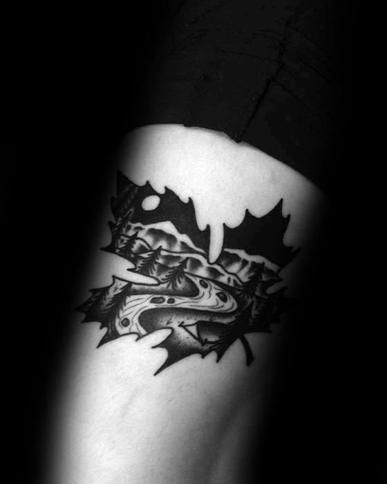 pequeno y unico tatuaje para hombre 15