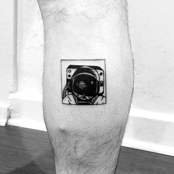 pequeno y unico tatuaje para hombre 40