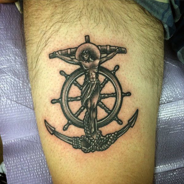 tatuaje ancla con cruz para hombre 24
