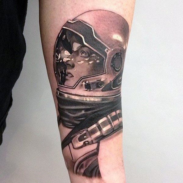 tatuaje artistico para hombre 01