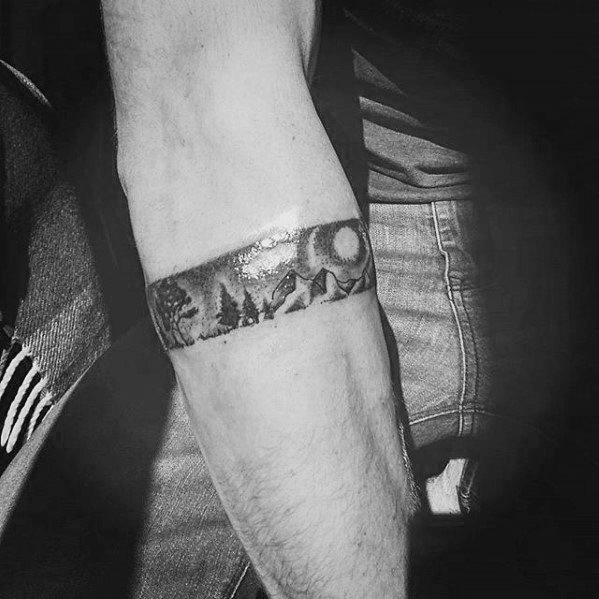 tatuaje brazalete antebrazo para hombre 22