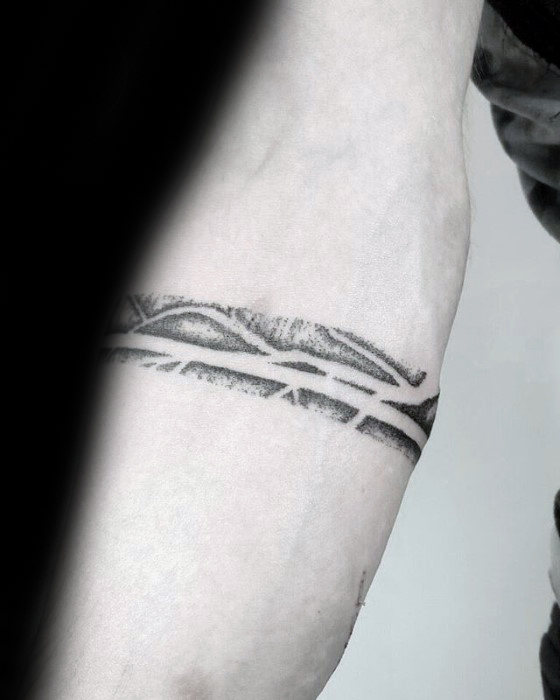 tatuaje brazalete antebrazo para hombre 37