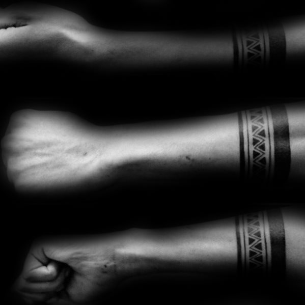 tatuaje brazalete antebrazo para hombre 45
